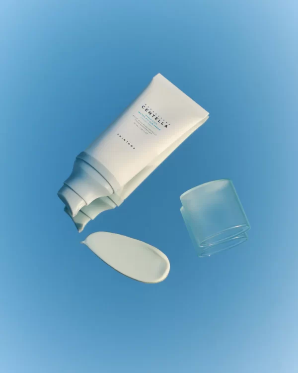 SKIN 1004 - Madagascar Centella Hyalu-Cica Water-Fit Sun Serum 50 ml - Imagen 2
