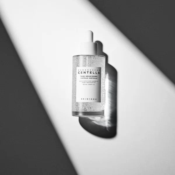 SKIN 1004 - Madagascar Centella Tone Brightening Capsule Ampoule 30 ml - Imagen 2